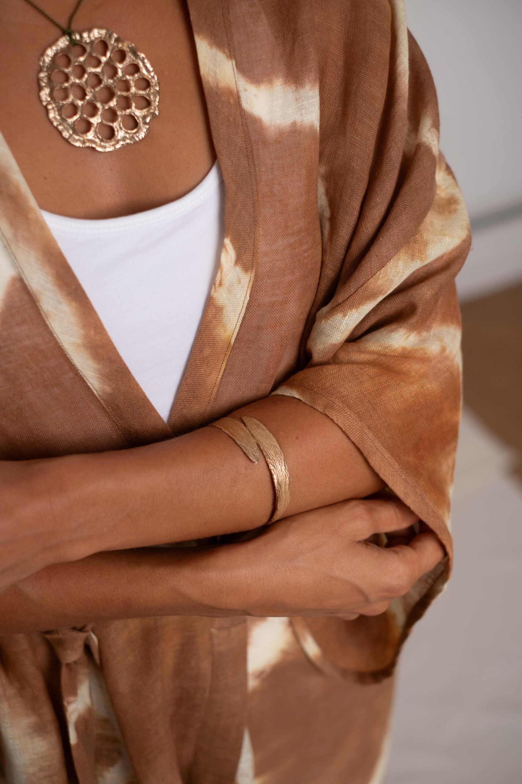 Lotus pod & Leaf bangle close up_Lres